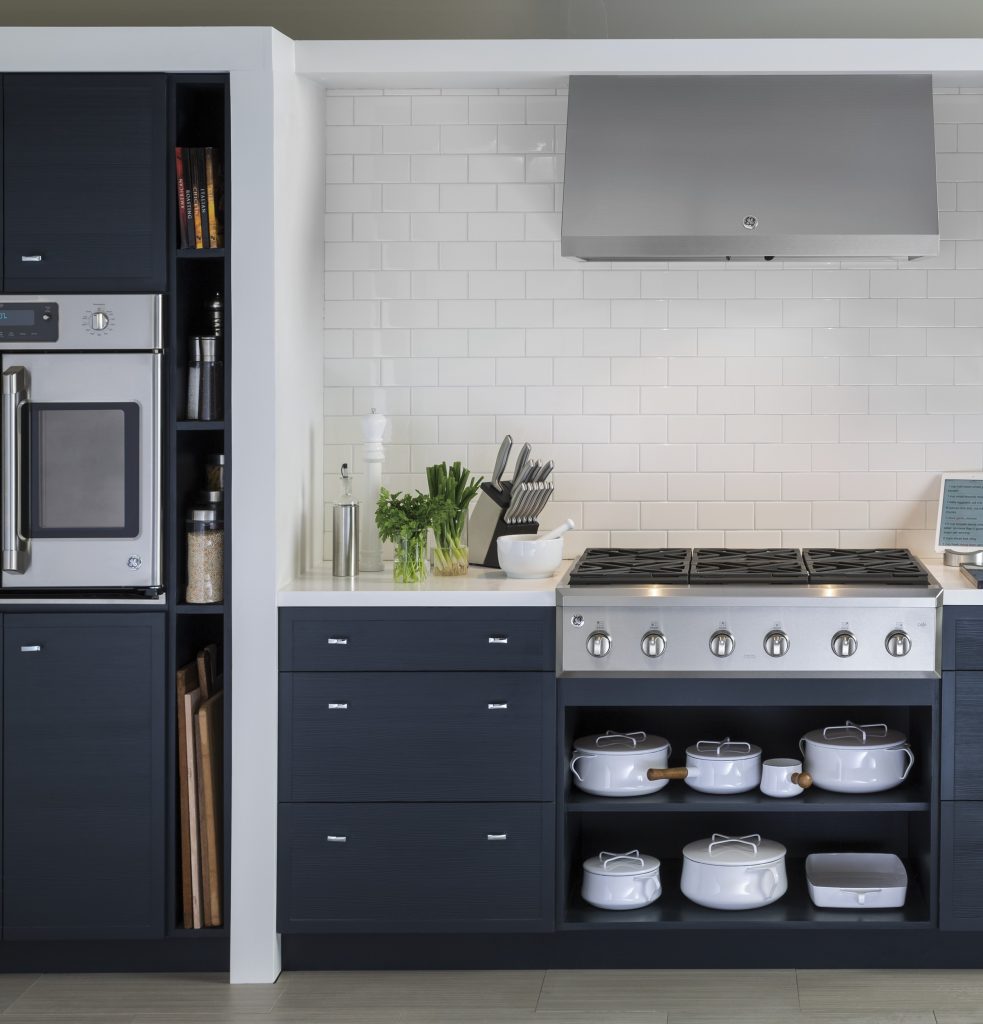 GE Cafe© Series CGU366P2TS1 36" Gas Rangetop ADA Appliances