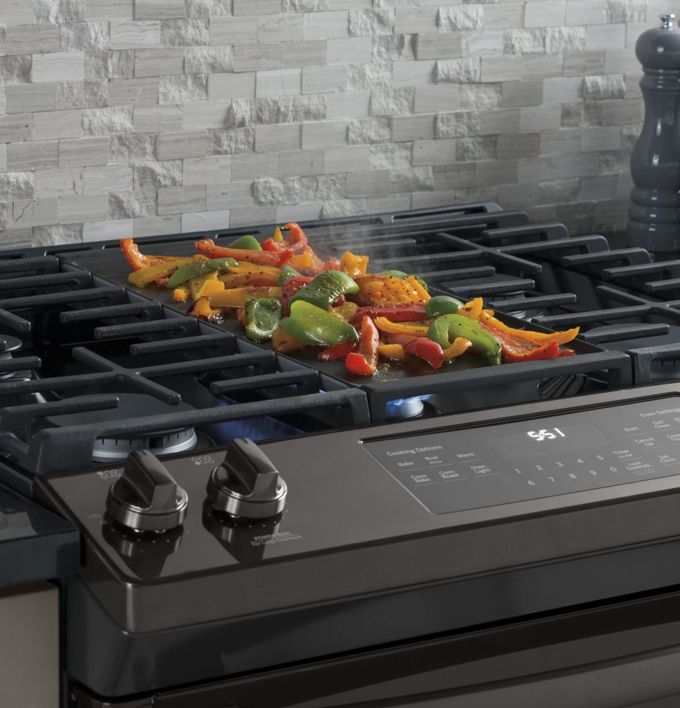 GE® JGS760BELTS 30" SlideIn Front Control Convection Gas Range ADA